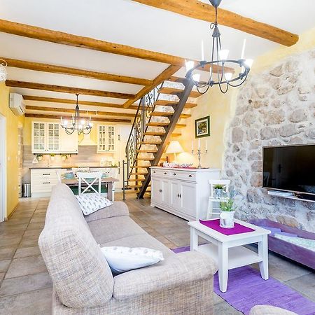 Holiday House Kate Чижичи Экстерьер фото